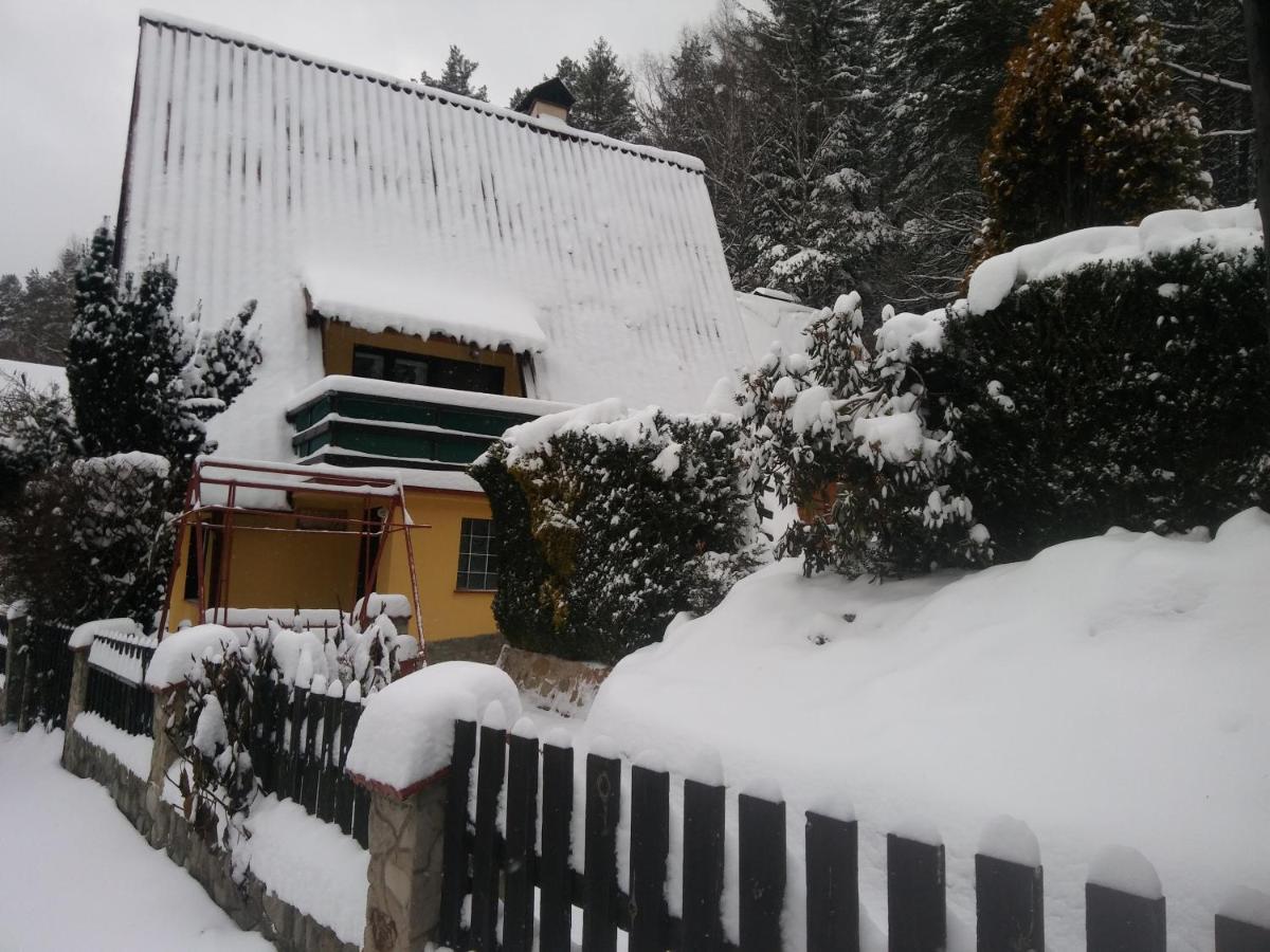Domek Caloroczny Tresna Agata Exterior foto