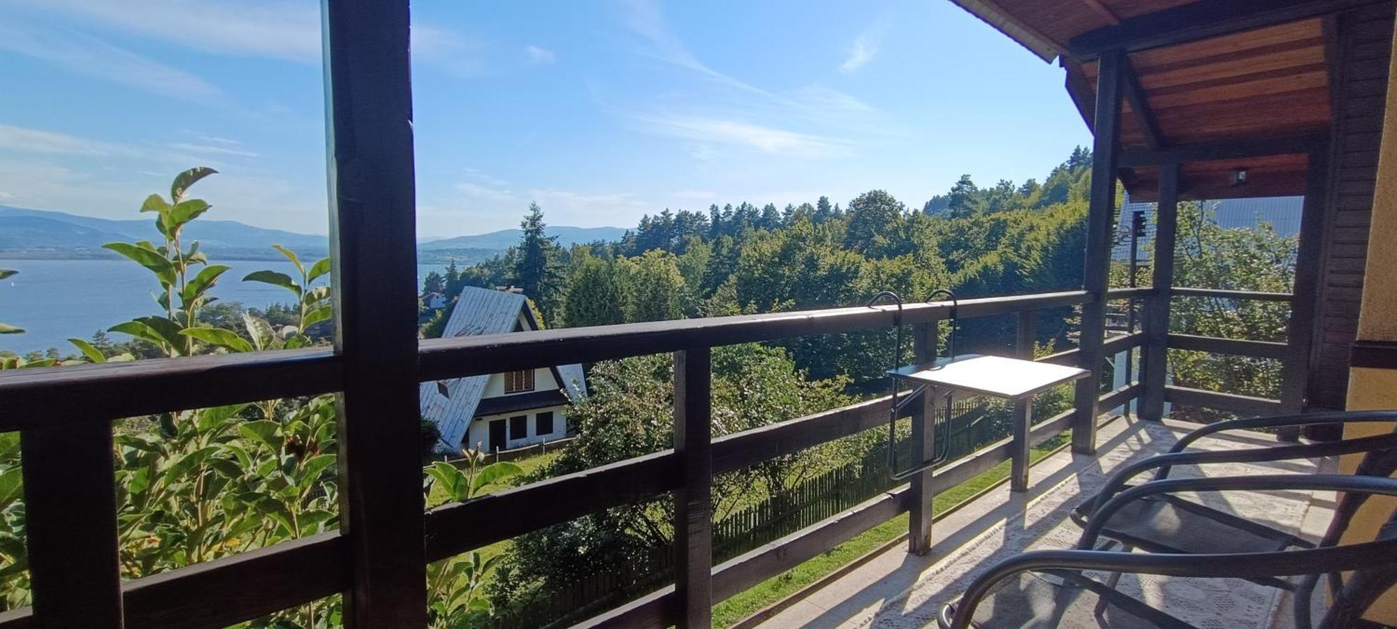 Domek Caloroczny Tresna Agata Exterior foto