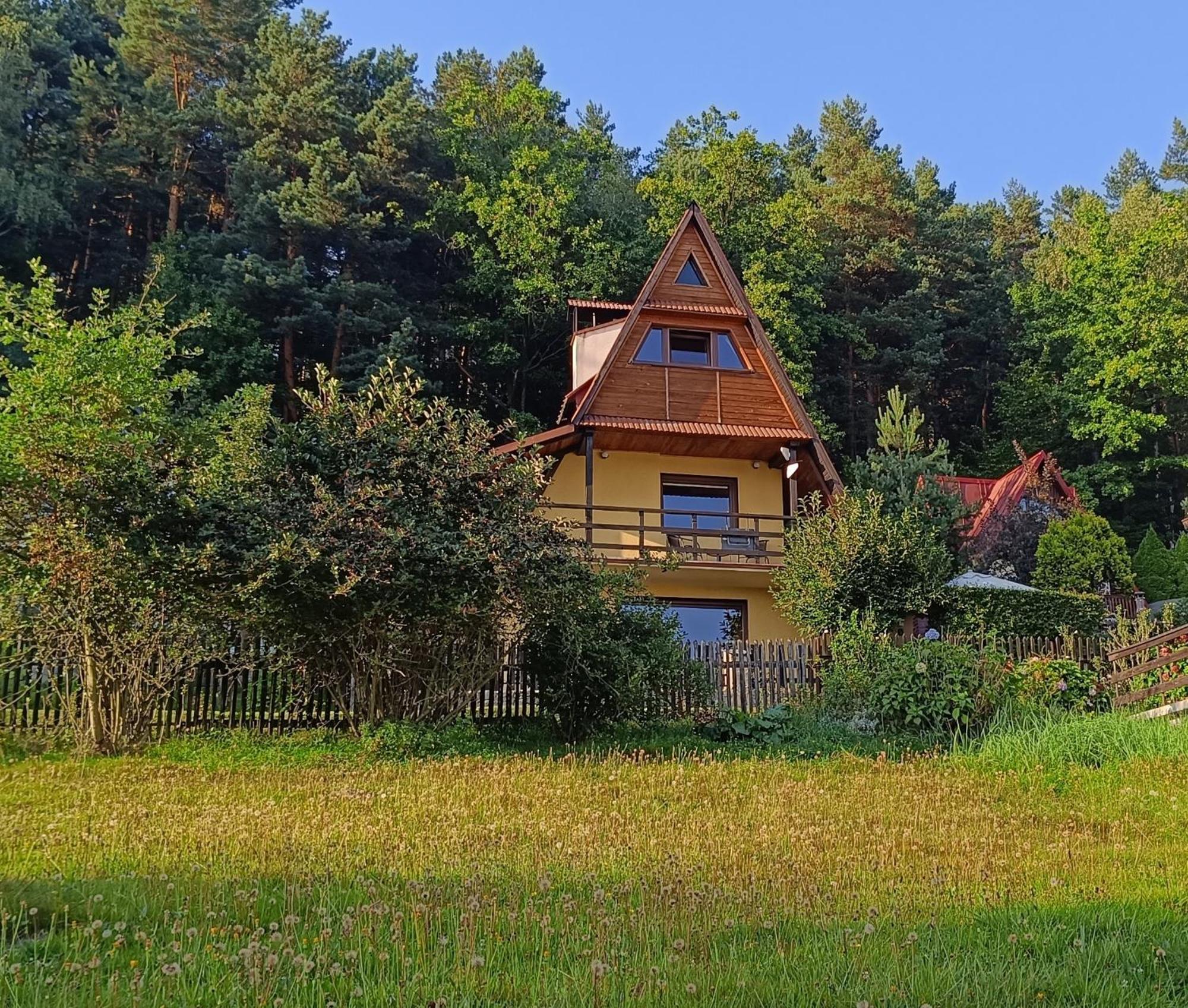 Domek Caloroczny Tresna Agata Exterior foto